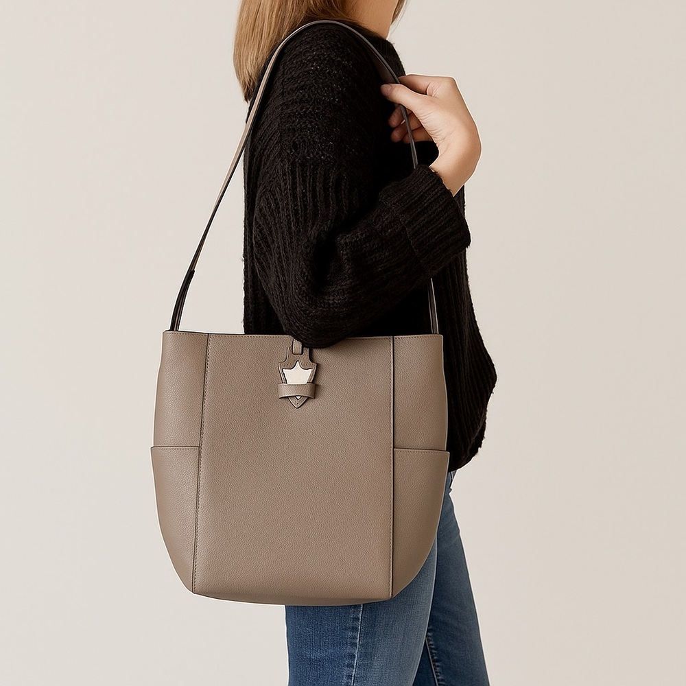 Time’s Arrow leather bag